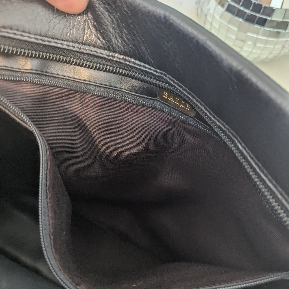 Bally Black Croc-Embossed Leather Bag with Gold Accents - Picture 11 of 15